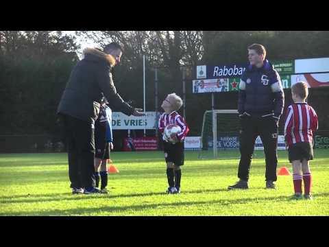 HVC `10 mini's tegen MVV `27 mini's