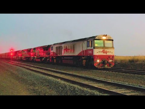 Four Loco SCT Interstate Freight - PoathTV Australian Trains & Railways