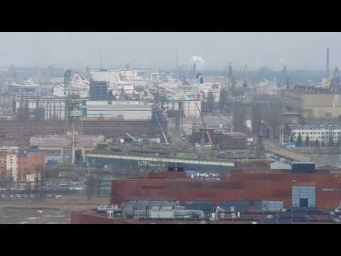 Widok z 16 piętra restauracji Panorama w Gdańsku na Europejskie Centrum Solidarności