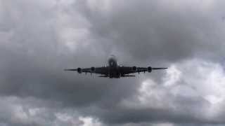 preview picture of video 'Emirates A380-861 final approach and landing at Mauritius International Airport (FIMP)'