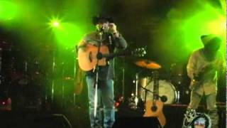 Tracy Byrd &amp; Zona Jones with King of the Road.wmv