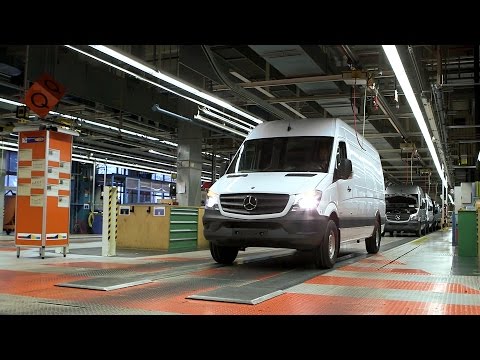 , title : 'Mercedes-Benz Sprinter Production at the Duesseldorf Plant, Germany'