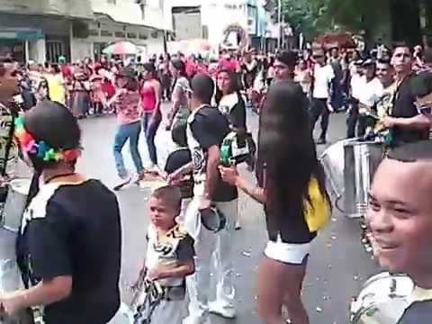 Chumbimba samba show 2017 Desfiles escolares