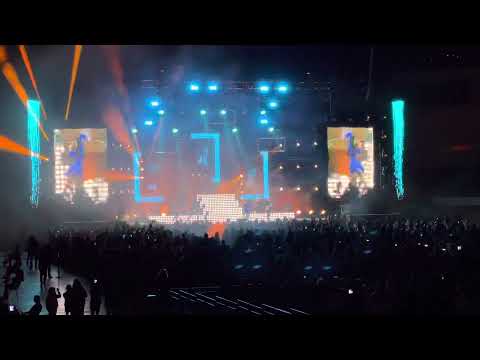 Aitana - 11 Razones Tour (Apertura + 11 Razones) Palau Sant Jordi 04/12/2021