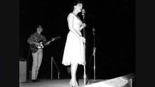 Patsy Cline Singing Crazy &quot;Live&quot; on the Grand Ole Opry.