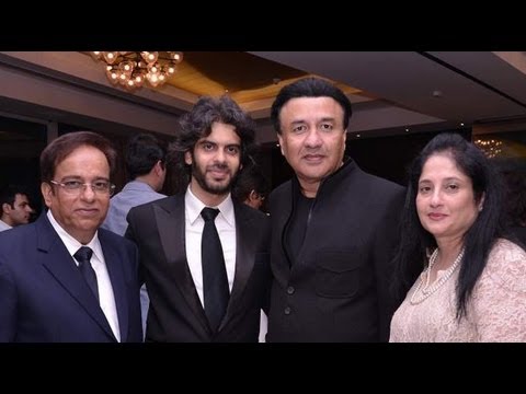 PHOTO PLAY: Anu Malik, Prasoon Joshi At Launch Party Of Ahuja Towers