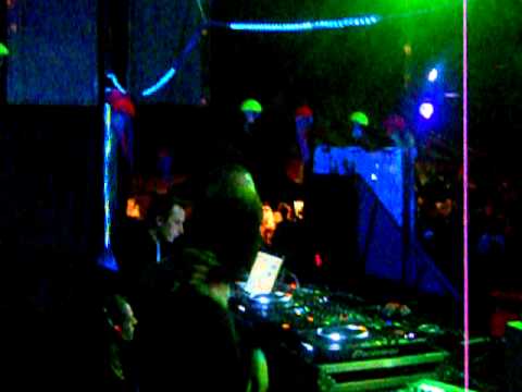 eargasm 2010 034.avi