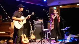 Ida Wenøe &amp; Simon Lynge - Leave It To The Water