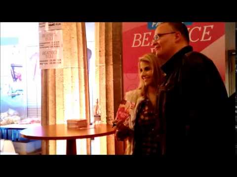 Beatrice Egli   Autogrammstunde + Fotos