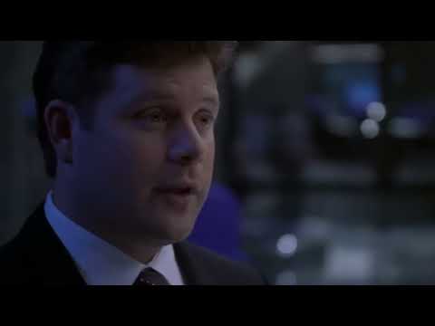 24 (2001–2010) Day 5: 10:00 a.m.-11:00 a.m. Lynn McGill arrives at CTU