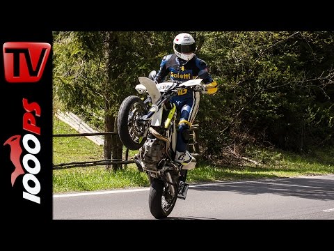 Husqvarna 701 Supermoto Test 2016 | Motorrad Quartett | Action, Onboard, Details