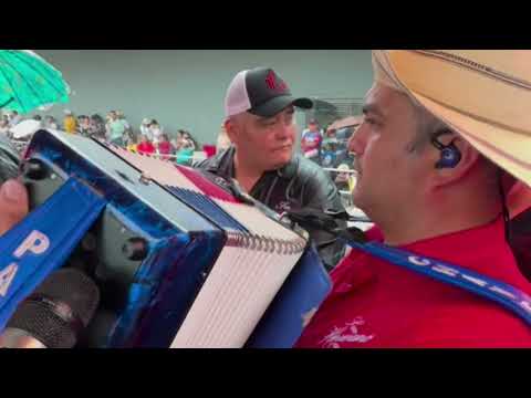 Mosaico del Tigre JHONATHAN CHAVEZ Y LOS TRIUNFADORES