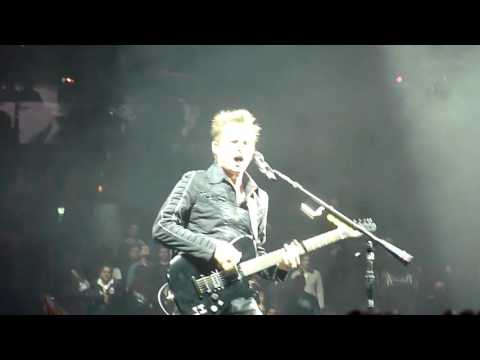 MUSE @ BERCY 01/03/16 - BUTTERFLIES AND HURRICANES