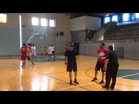 Roberto Vianello annuncia allo staff del Basket Ravenna che sarà A2 nel 2015/16