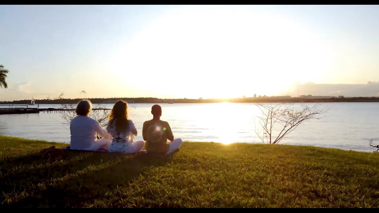 Astro Rei (clipe oficial)