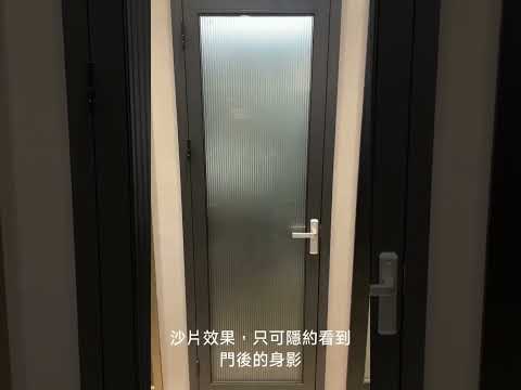 運用長虹玻璃金屬框門,引進現代家居