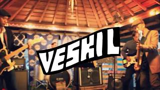 Veskil - Purnama Tanpa cela