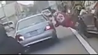 [問題] 開車要怎麼防右側的機車忽然靠左？