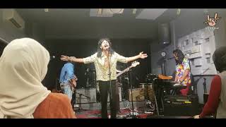 Download lagu Plong! - Wira Angkasa | [Live] Kafe Sarawak 2022 mp3