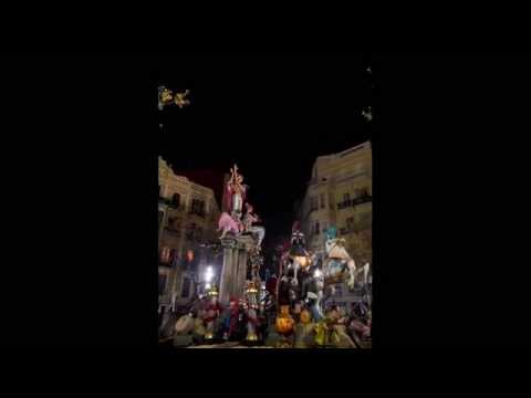 Las Fallas de Valencia 2014: Nit de Foc Crema (burning) of falla