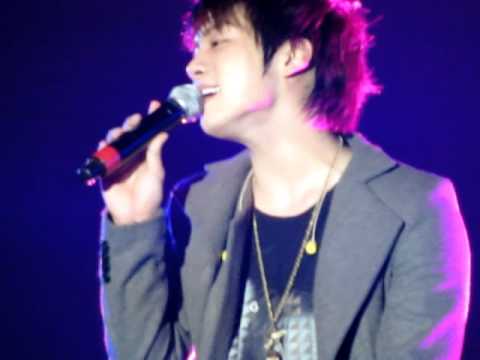 111103 [Fancam] LKFF - London SHINee JongHyun Solo