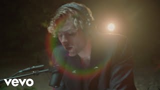 Luke Hemmings - Place In Me (Live)