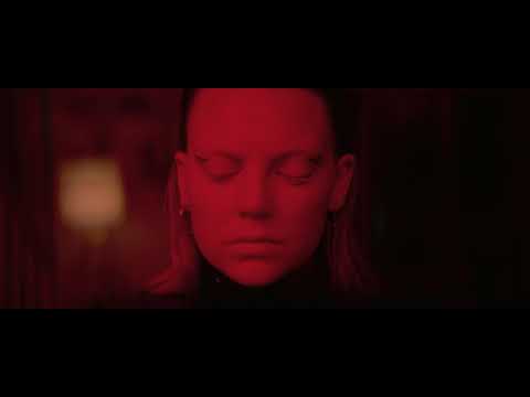 TIGGI HAWKE // OLIVER JT DIPRE - V838 (INTRO)