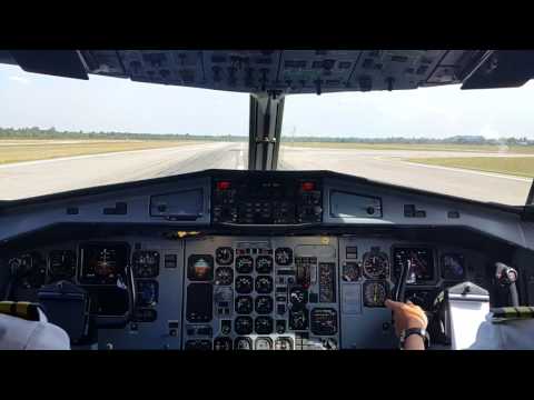 ការចុះចតយន្តហោះនៅខេត្តសៀមរាប​ - ATR 72-500 cockpit landing view at siem reap airport
