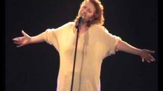 Lou SAINTAGNE   Tiens v&#39;là un marin (Piaf)