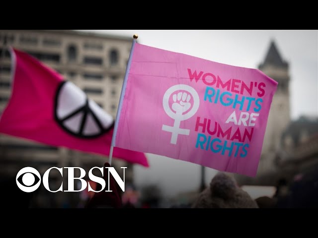 Miles de mujeres marchan en EU en defensa del derecho al aborto