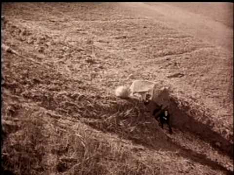 Thumbnail of the video: Buster Keaton chase scene