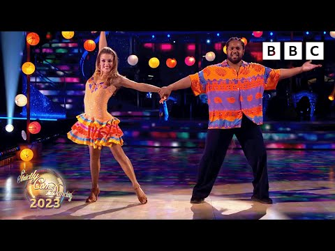 Hamza and Jowita return to perform their legendary winners dance ✨ BBC Strictly 2023