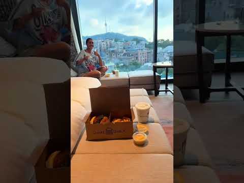 How to get food delivery in South Korea! 🇰🇷 #shorts