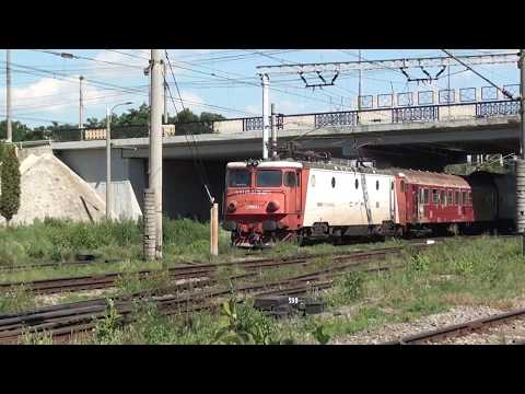 EA156 cu trenul R5503 Pascani - Suceava Nord intra in Suceava - 26.06.2016