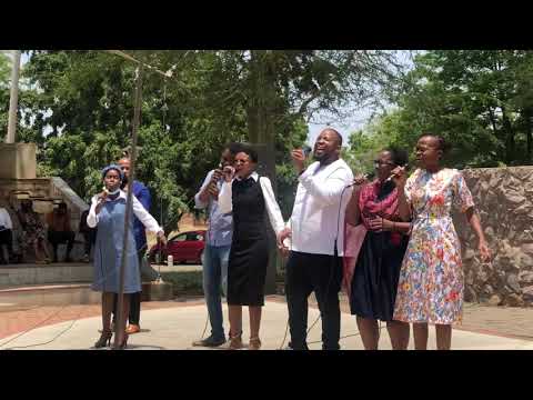 Honour In Song - Ee Le nna