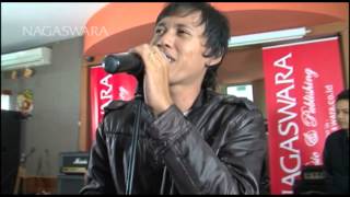 Download lagu Dadali - Beauty And The Best -  Video mp3