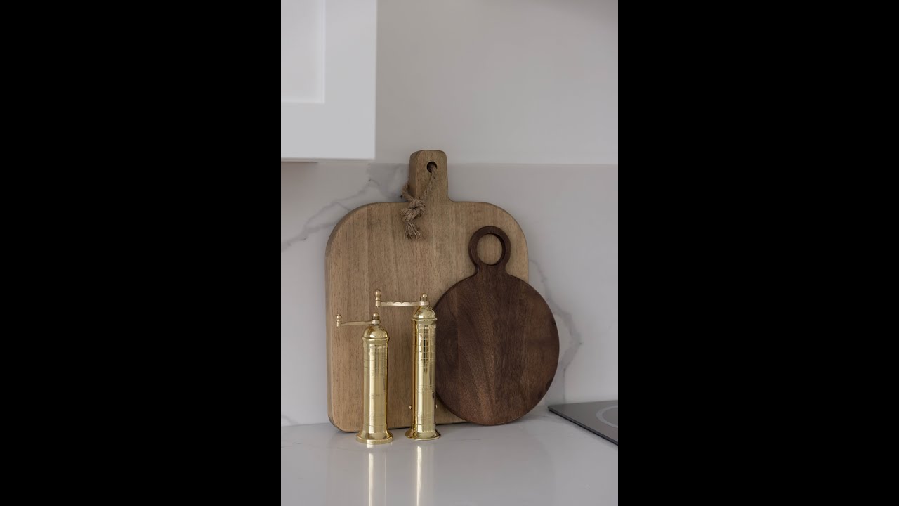 Brass salt and pepper mills unboxing & styling