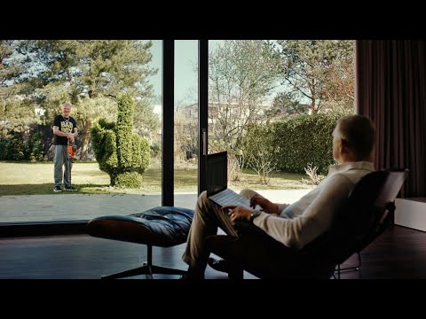 Boris Becker und Stefan Effenberg | Mittelfinger | TV-Spot 2025 | fenster.com