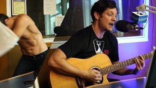 Rob Mills Strips Down (a Newton Faulkner Track)