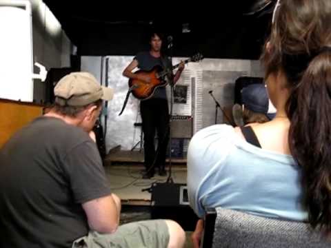 Single Twin - Dirty Sleeves In The Salty Water (live at Pitz, 14th April 2007)