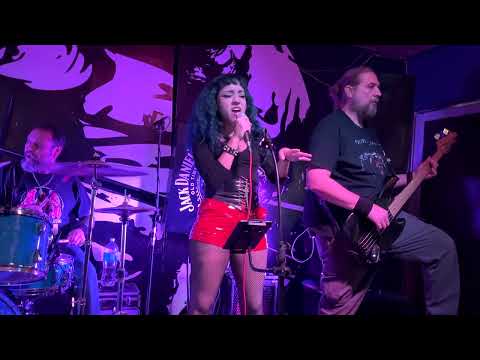 The House Of Broken Love - Great White (Cover) McFly CUU