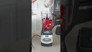 frozen strawberry daiquiri cocktail recipe🍓