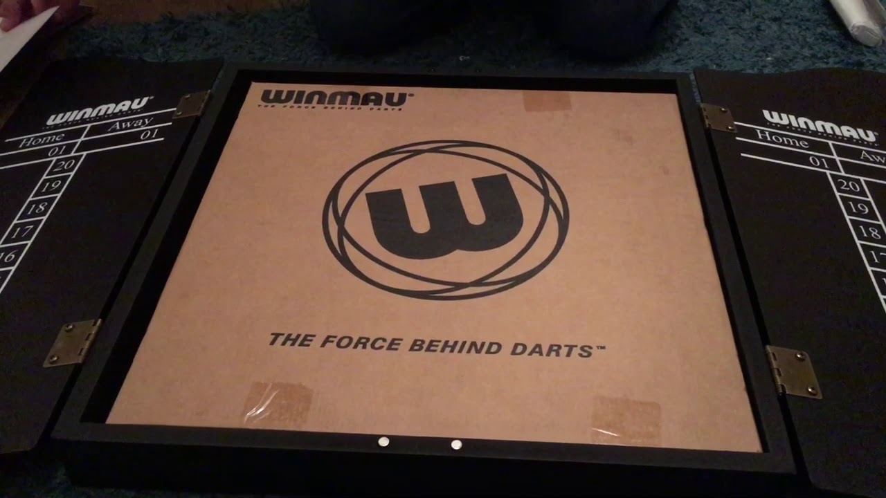 Winmau Blade 5 Professional Darts Set Unboxing