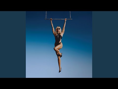 Wonder Woman – Miley Cyrus
