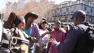 Ramaphosa promete actuar ante el aumento de la tensión por la inmigración en Sudáfrica