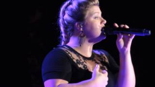 Kelly Clarkson - Tightrope - Live - 2015 Piece By Piece Tour - Cincinnati, Oh
