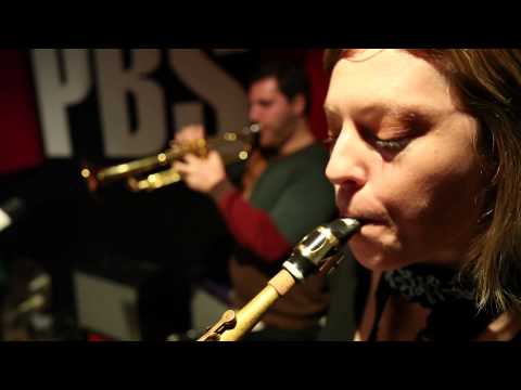 PBS 106.7 FM's Studio 5 Live - Madre Monte