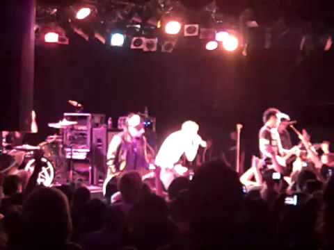 Dead By Sunrise - Live Performance of "Fire"