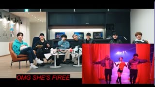 Download lagu BTS reaction to jennie new  full solo at the show mp3