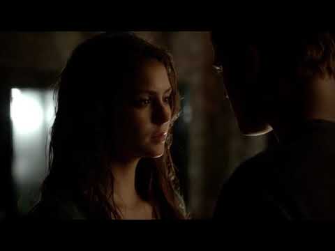 Elena/Katherine e Stefan se BEIJAM | The Vampire Diaries (5x14)